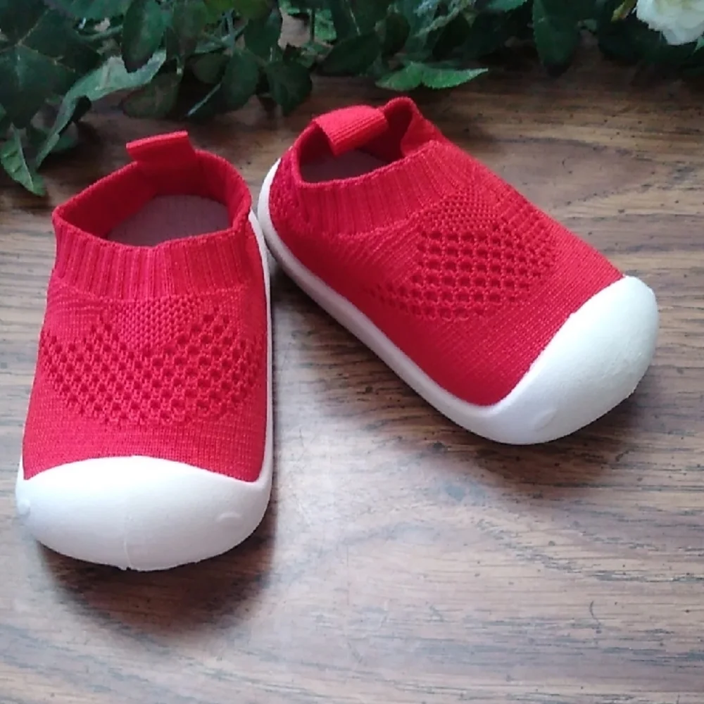 Red Knit Kids Shoes Size Toddler 4.5-5